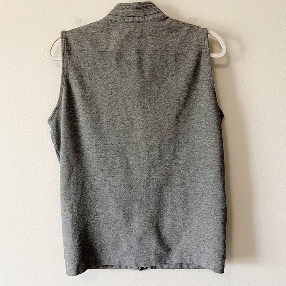 Tasc Performance Men’s Motion Vest Charcoal Heather Gray Size Small Full Zip - Picture 7 of 11